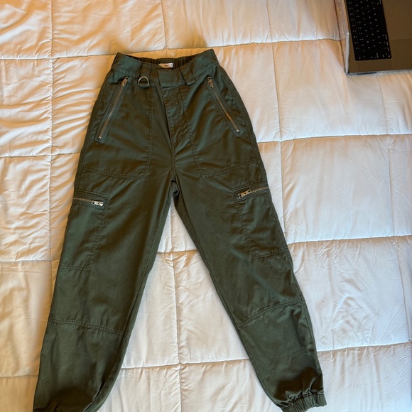 TnA High-Waisted Army Green Cargo Joggers with Zippers - Picture 2 of 10